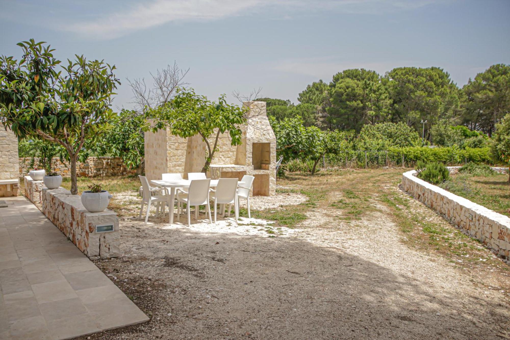 Trullo Giuditta Martina Franca Luaran gambar